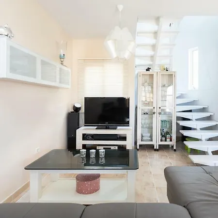 Duplex Charco Del Valle With Sea View Holiday home